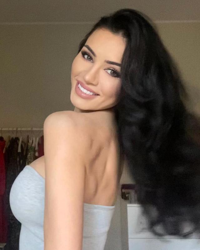 Andreea Sasu (3).jpg